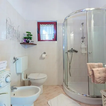 Apartment Nada *